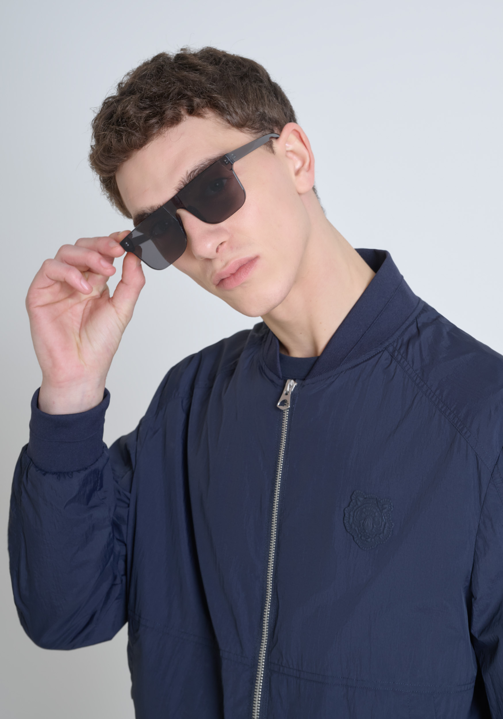 REGULAR FIT SHIOZE NYLON JACKET WITH TIGER PATCH | Antony Morato