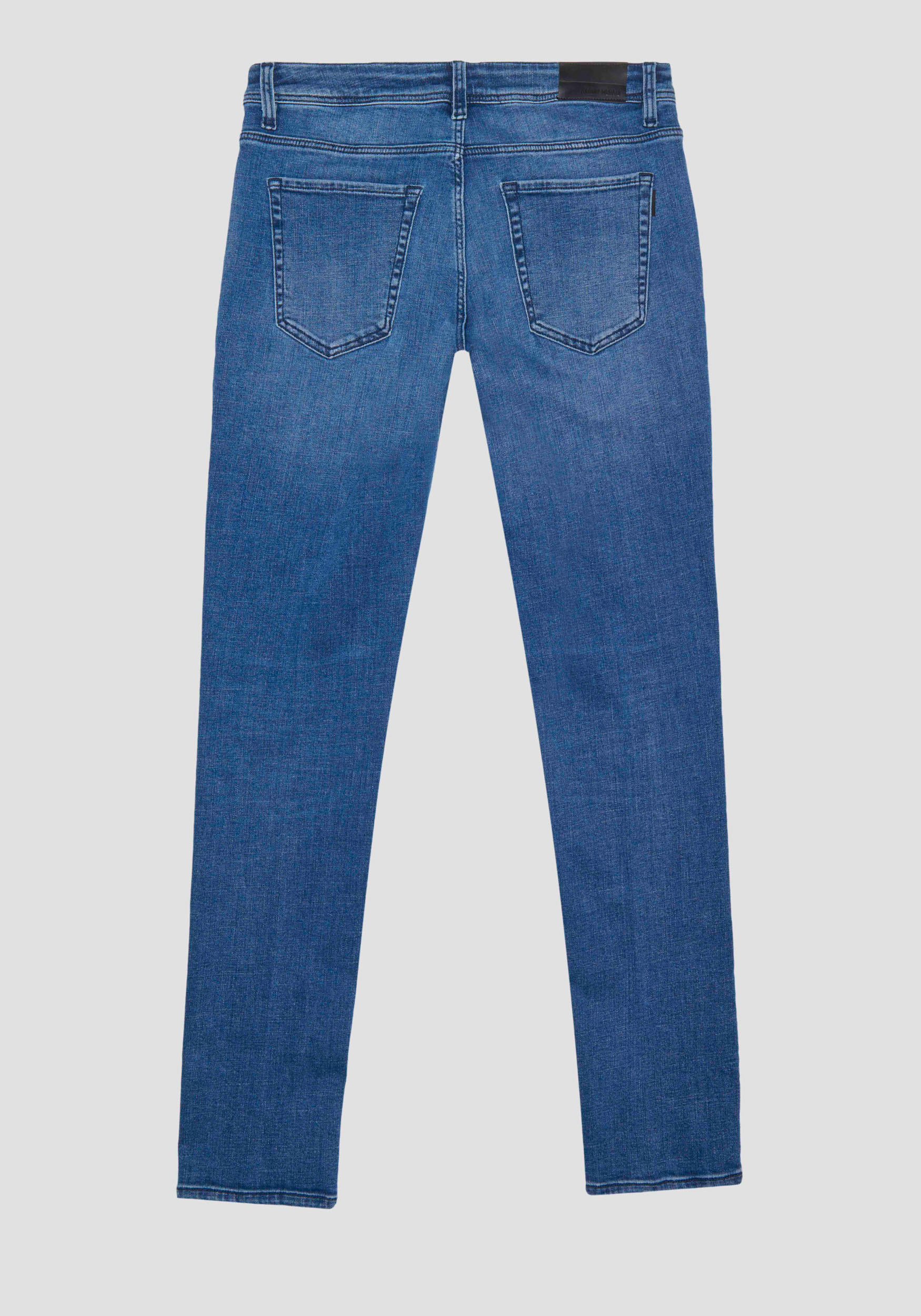 SKINNY FIT JEANS 