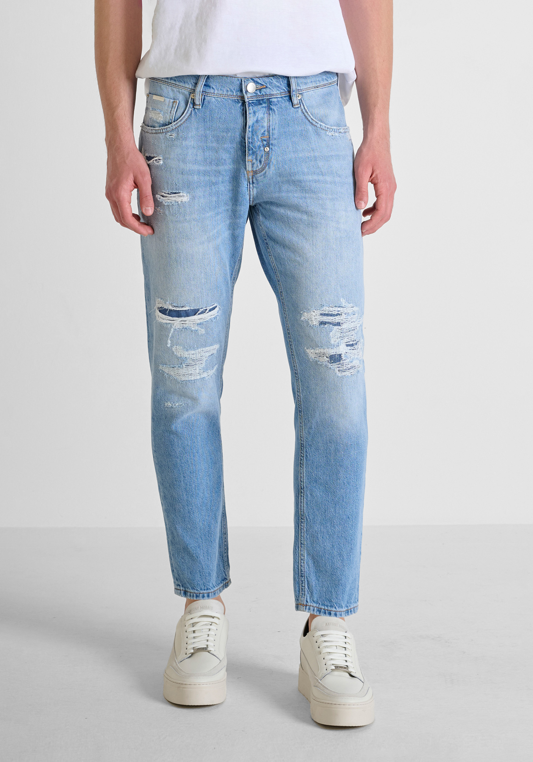 Relaxed Tapered Jeans Uniqlo Slim Boyfriend Tapered Ripped Jeans - Main Image
