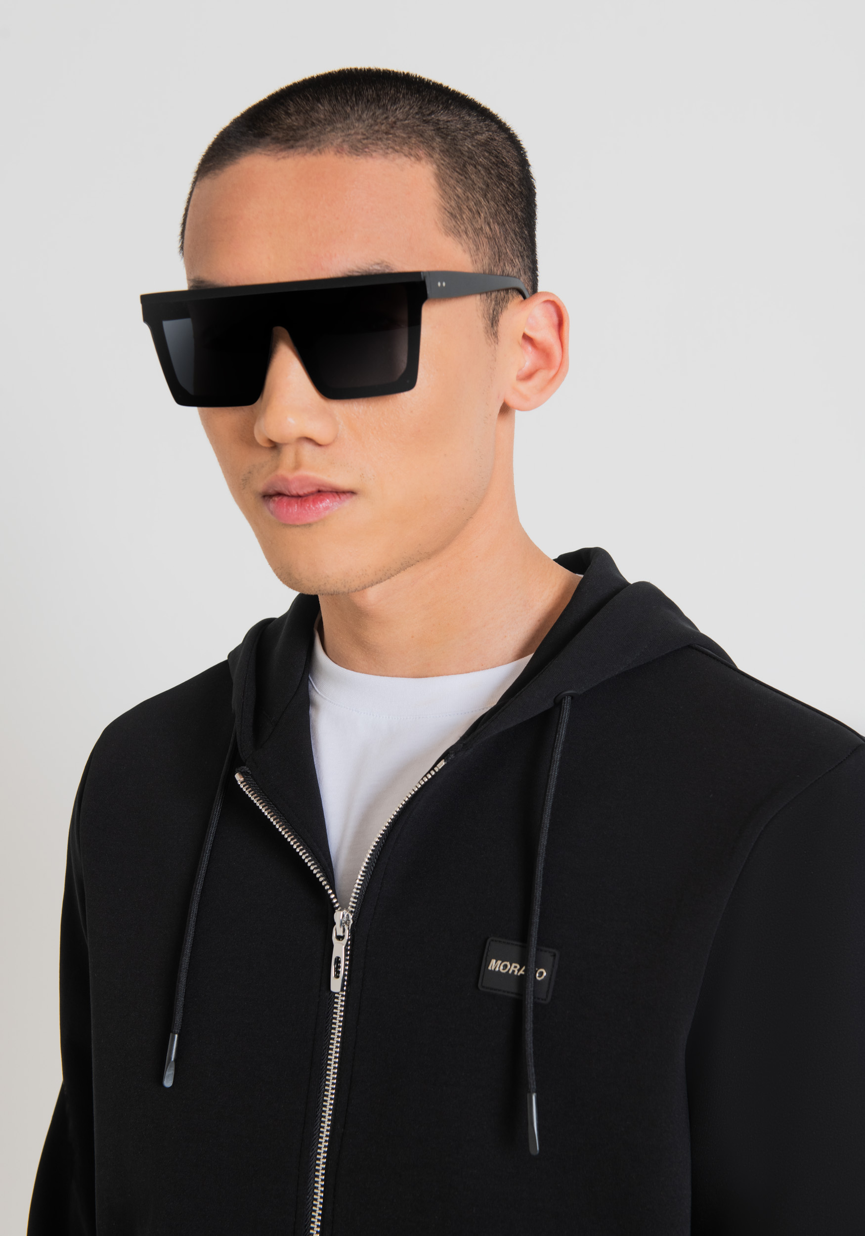 SLIM FIT SWEATSHIRT IN COTTON BLEND FABRIC WITH METAL LOGO