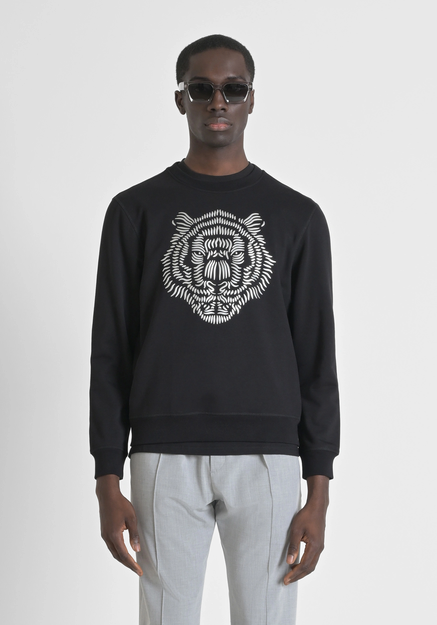【Paragraph】22FW★ Signature Logo Sweatshirt No.039 Paragraph】22FW☆ Signature Logo Sweatshirt No.039