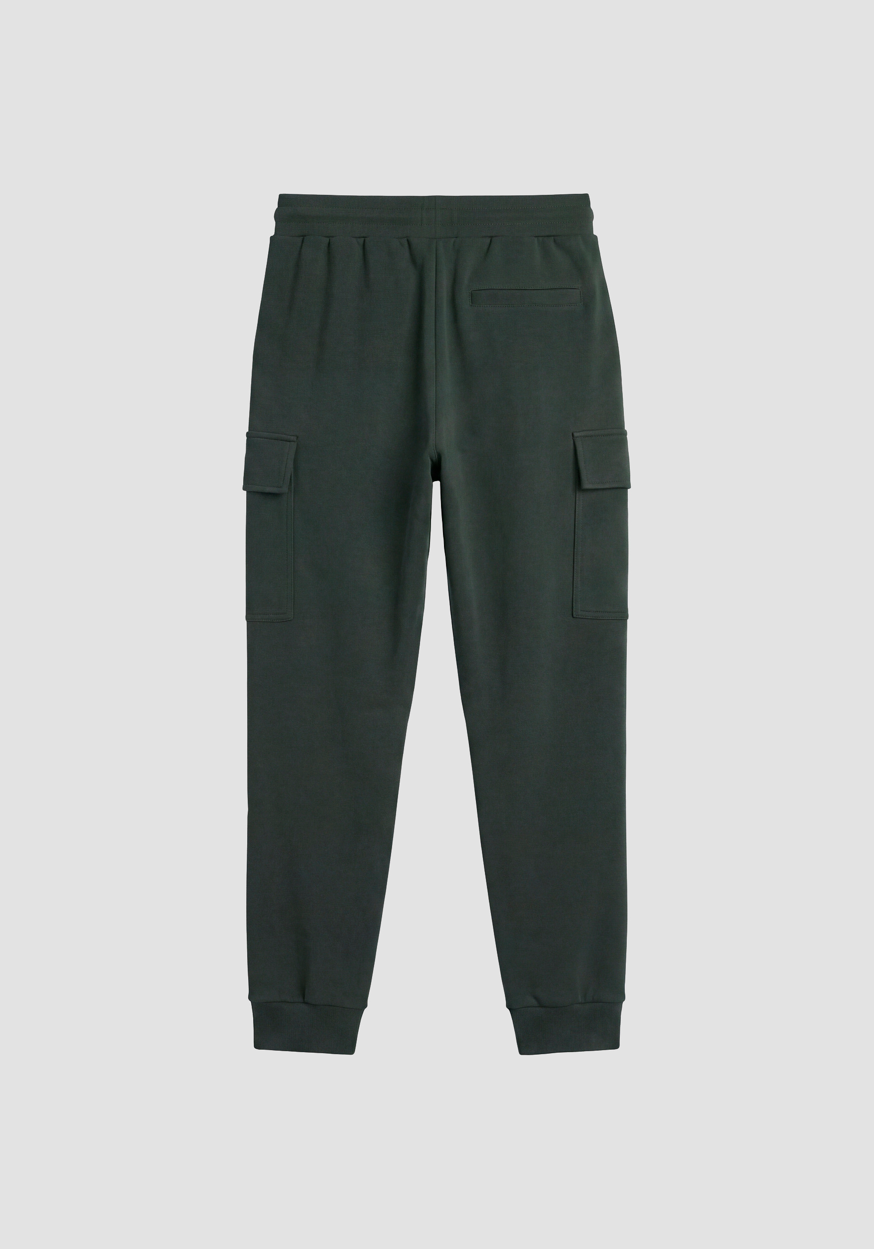 Forest green regular-fit cargo trousers in interlock with metal