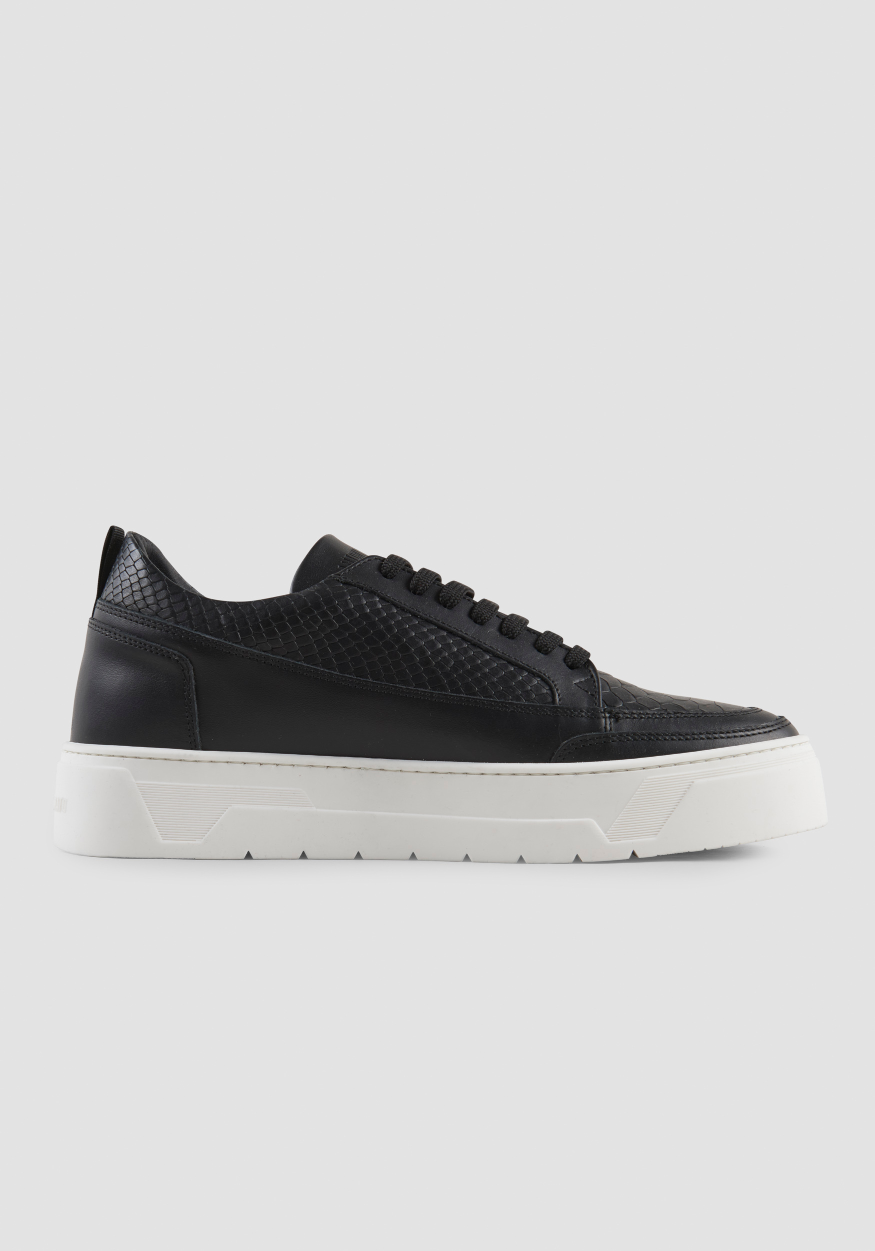 LEATHER FLINT LOW SNEAKER WITH REPTILE EFFECT DETAILS Antony Morato