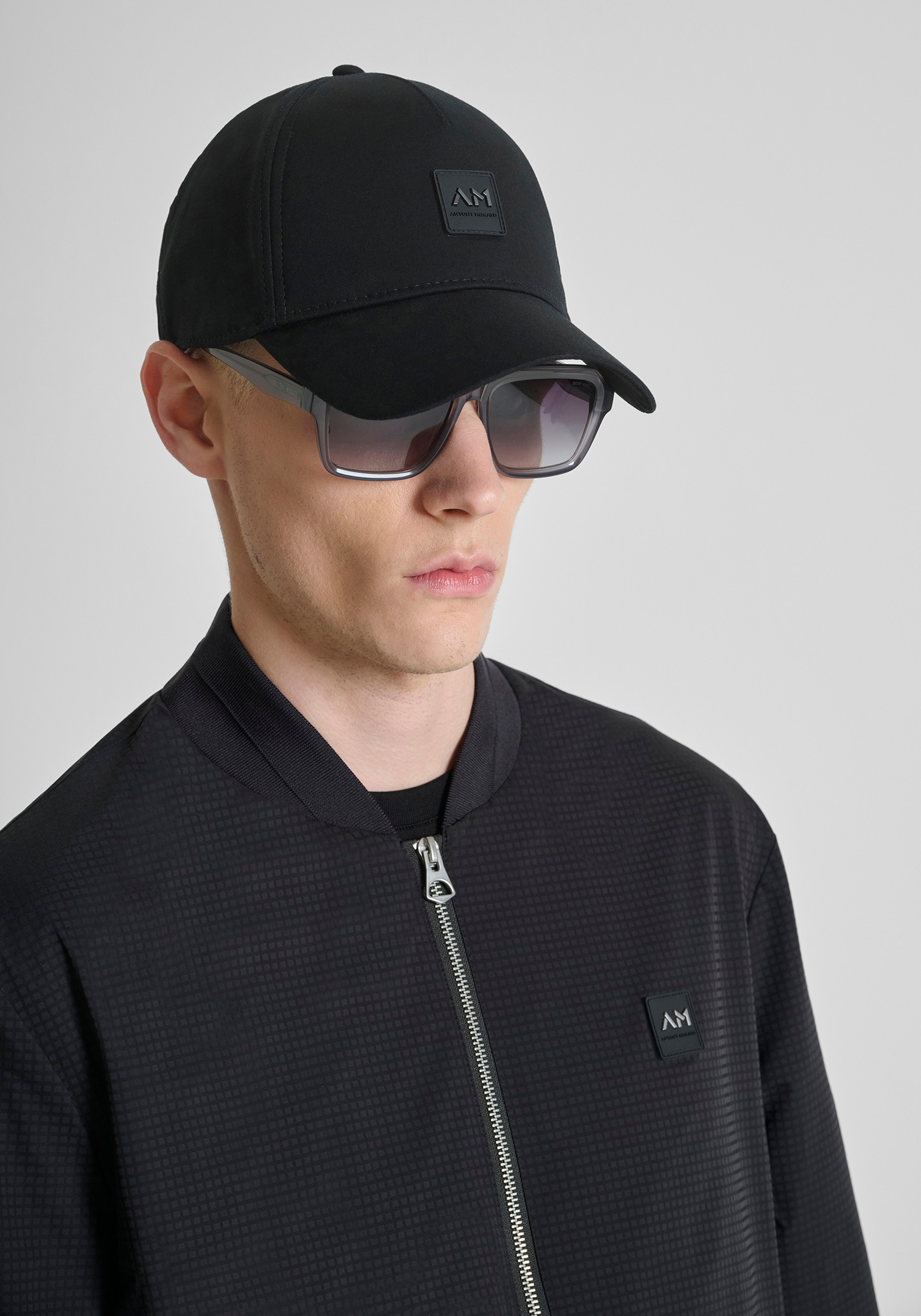 BASEBALL CAP WITH LOGO PATCH | Antony Morato