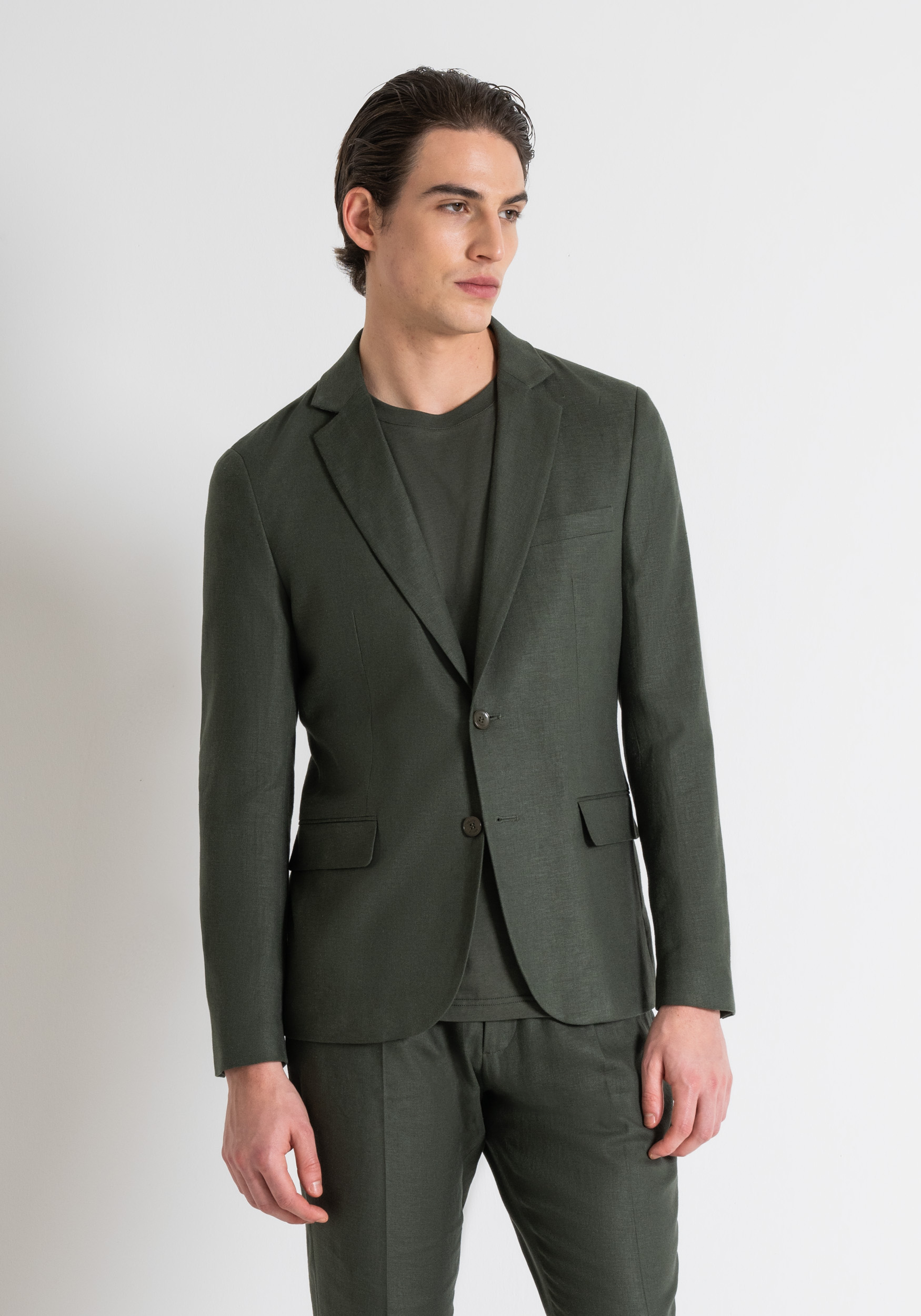 JACKE „ZELDA“ IN SCHMALER PASSFORM AUS LEINENMISCHGEWEBE | Antony 