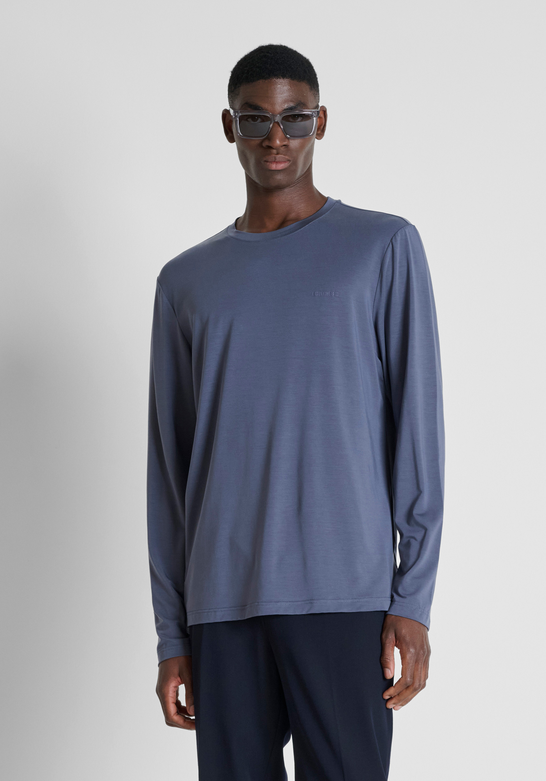 Indigo slim-fit t-shirt in lyocell blend with logo print on heart