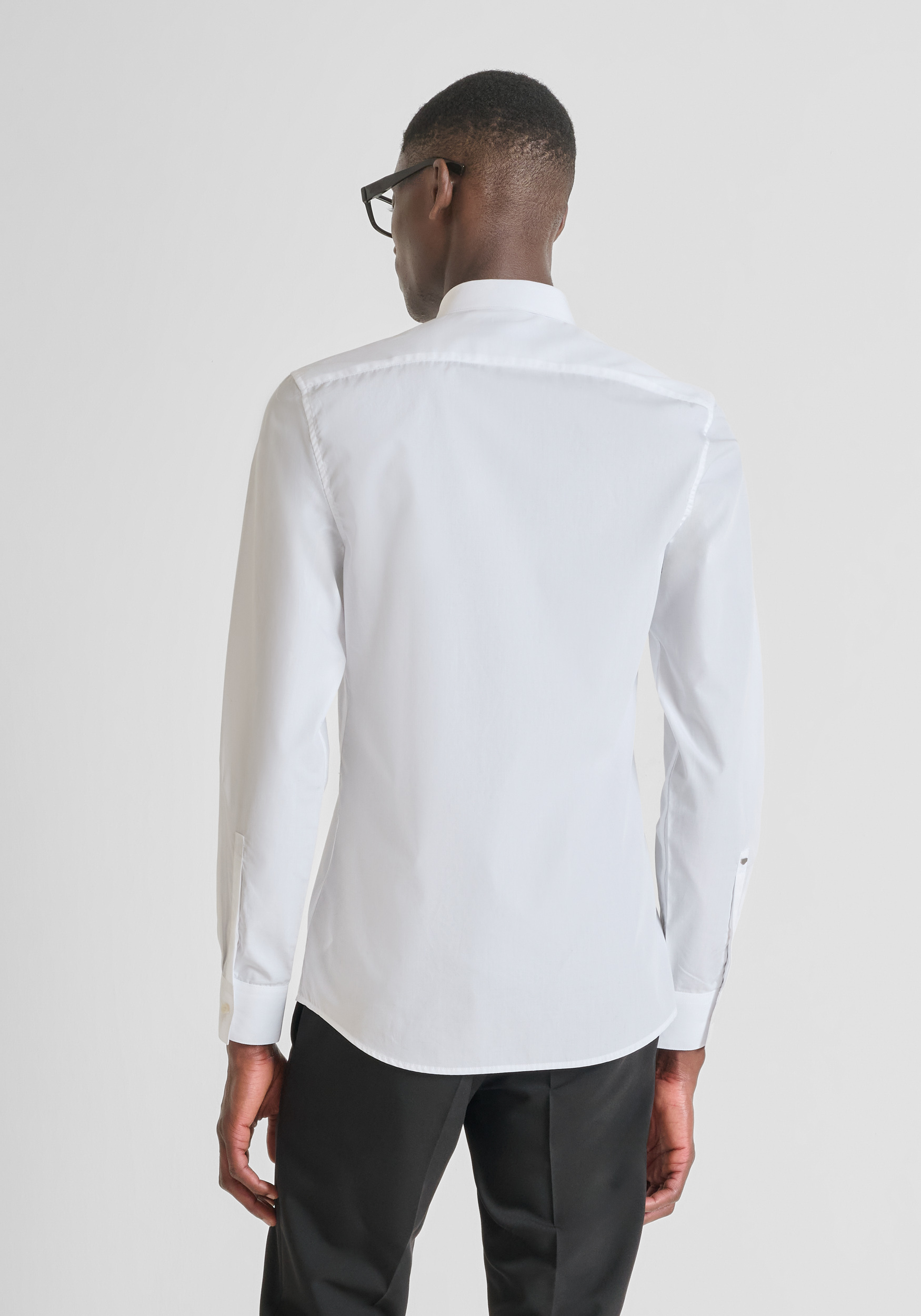 CAMICIA SLIM FIT “LONDON” IN COTONE EASY IRON CON ABBOTTONATURA