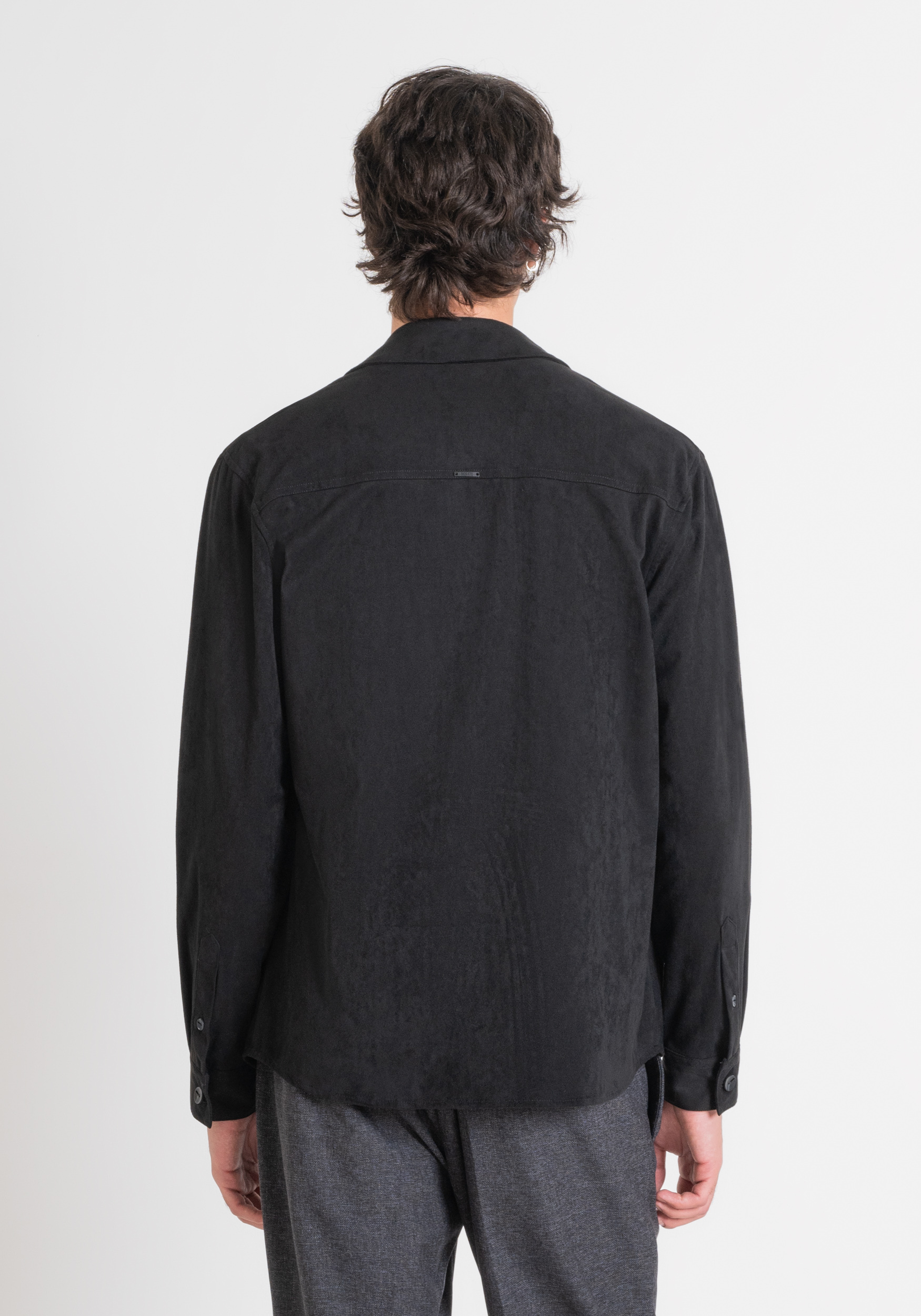 REGULAR FIT SHIRT STRAIGHT CUT IN SUEDE-EFFECT FABRIC