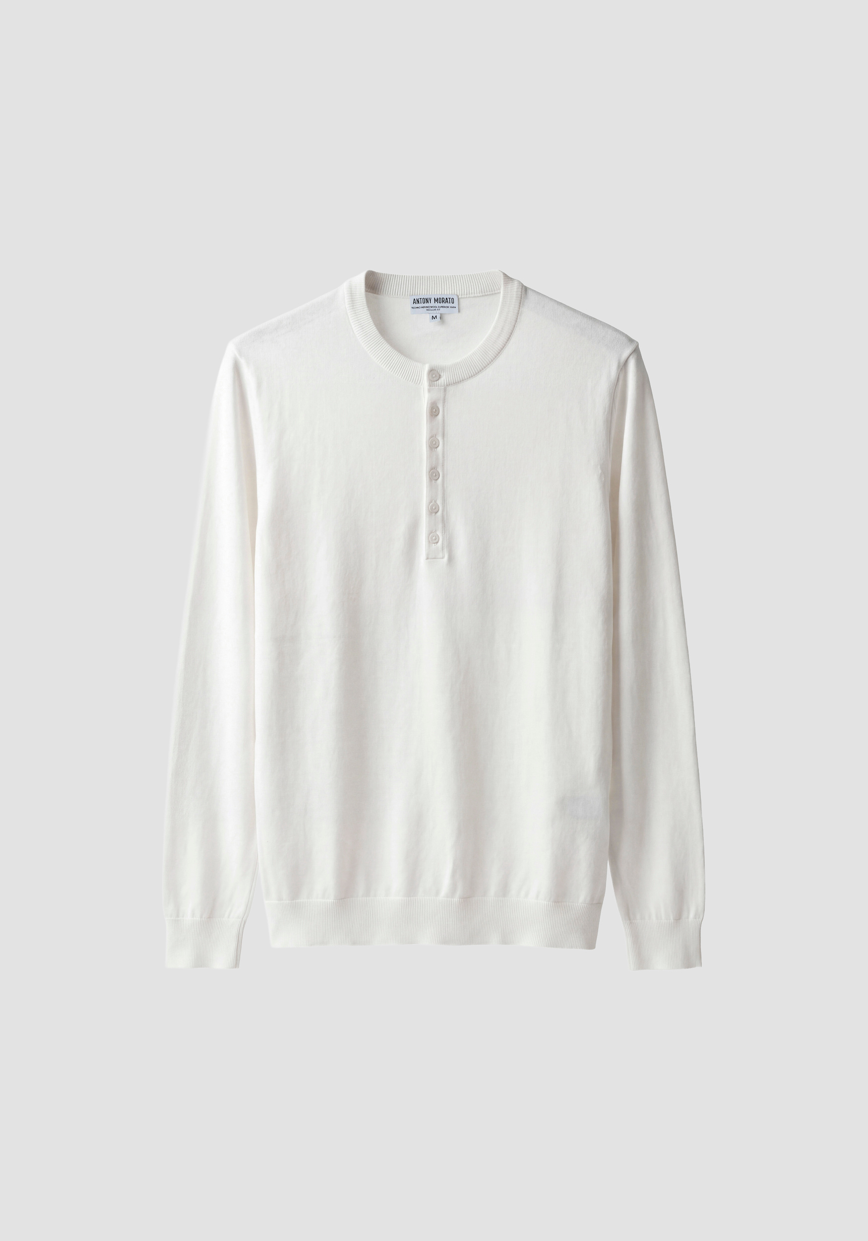 Color Creama Jersey cuello redondo color crema regular fit con botones de manga ...