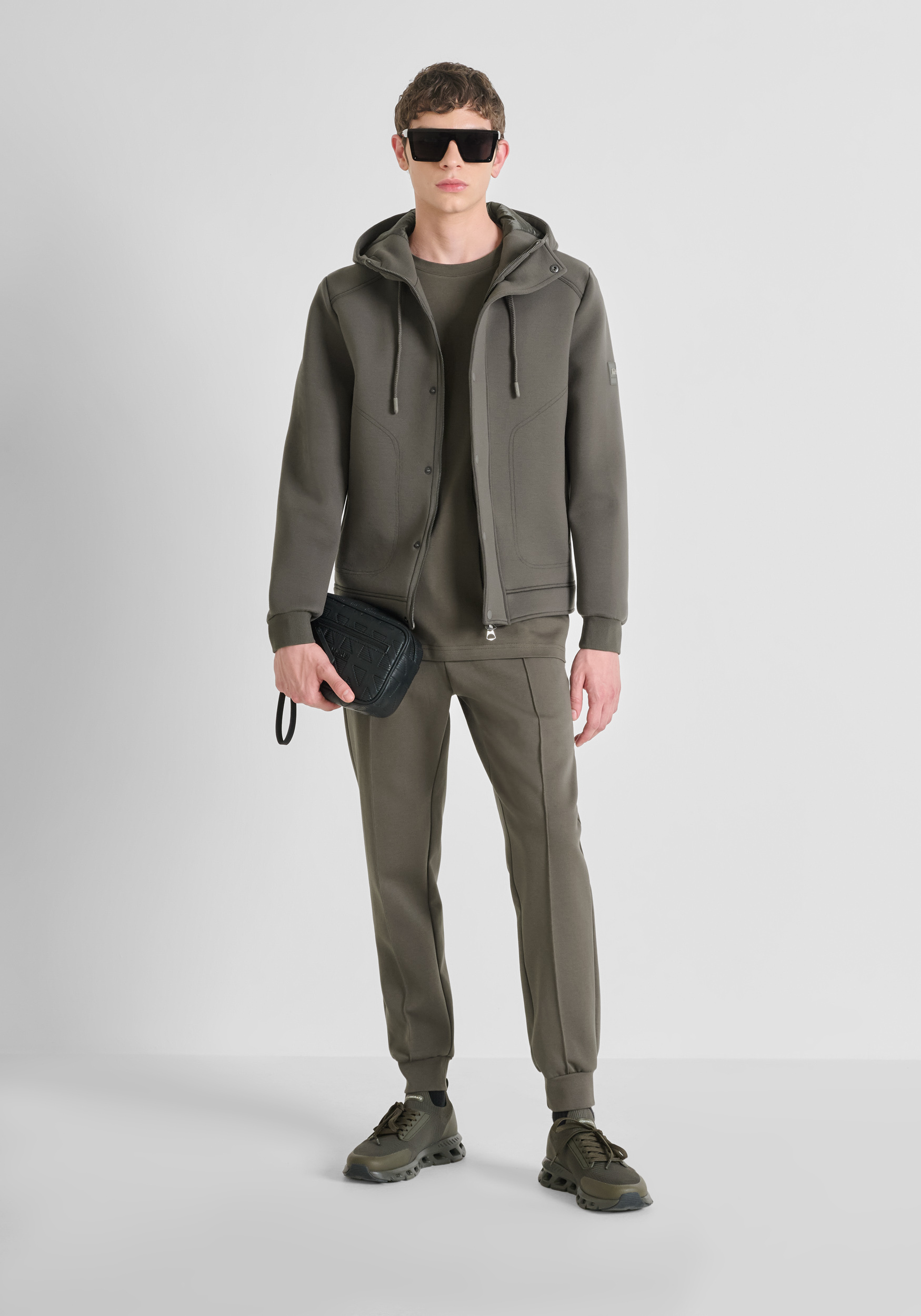 LOOK 115 - Scopri il Prodotto Ufficiale Antony Morato