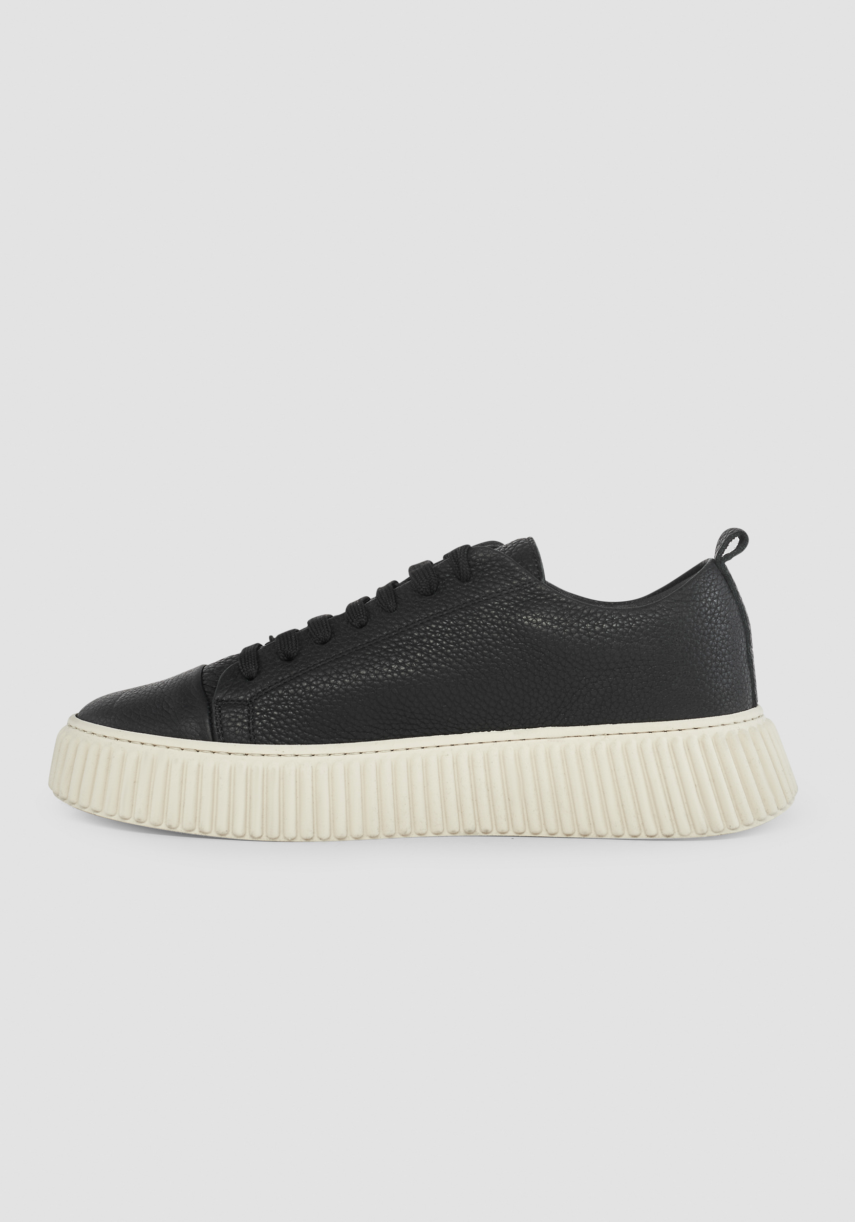 NIEDRIGE SNEAKERS „ALLEN“ AUS 100 % EINFARBIGEM LEDER MIT 